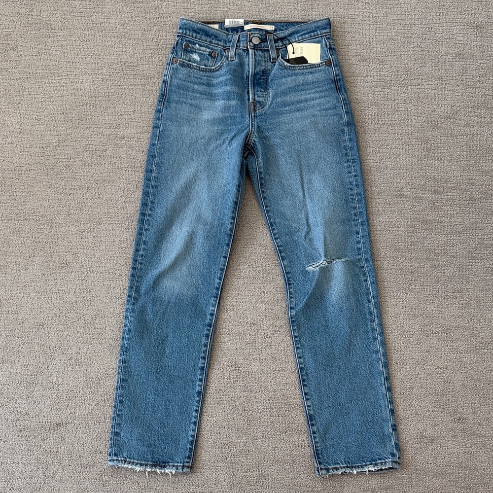 NWT Levi’s wedgie straight high rise Blue Denim Jeans size 24